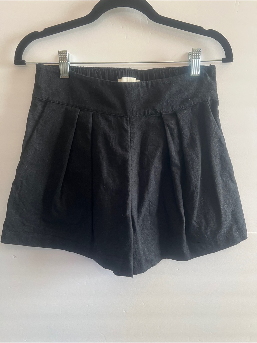 Abercrombie & Fitch Women's High-Waist Black Pleated Women's Shorts, Size Small